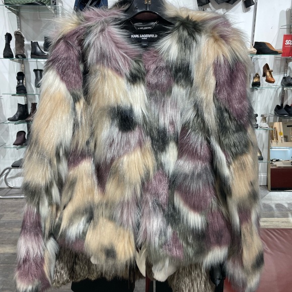 Karl Lagerfeld Jackets & Blazers - Beautiful fur coat